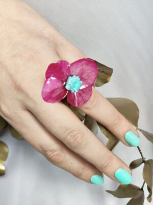 Anillo de flor de cristal fucsia Anillo de flor de cristal fucsia